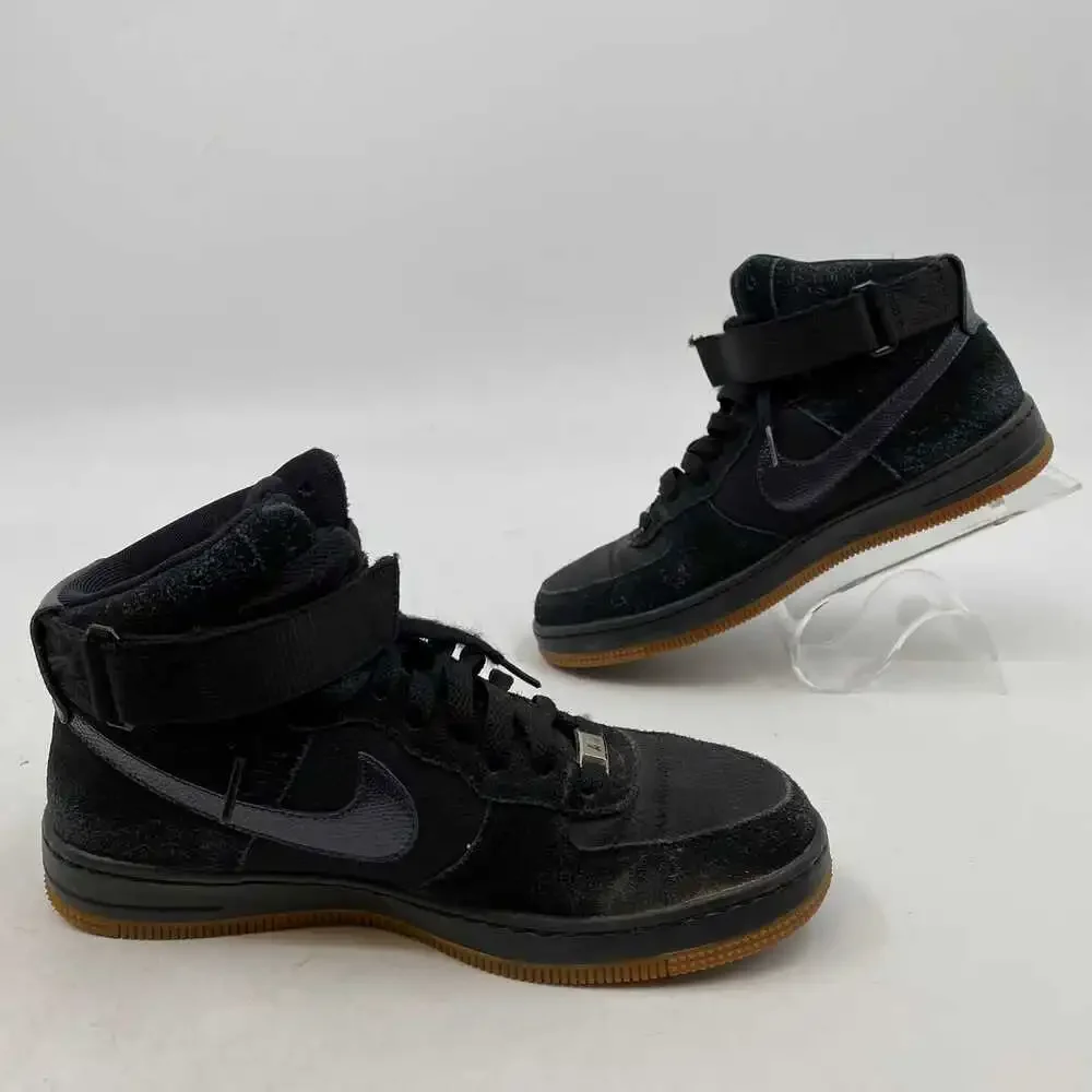 Nike Black Suede Athletic Sneakers | Men’s Size 7.5
